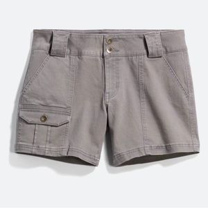 Market and Spruce Camellia Mid Rise Cargo Shorts